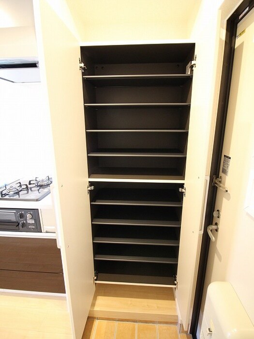 物件内観写真11　(靴箱)