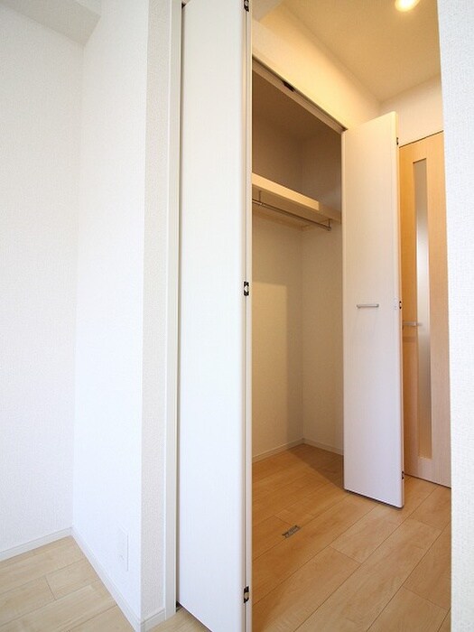 物件内観写真15　(収納)