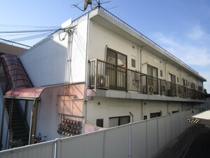 前川ハイツ外観写真