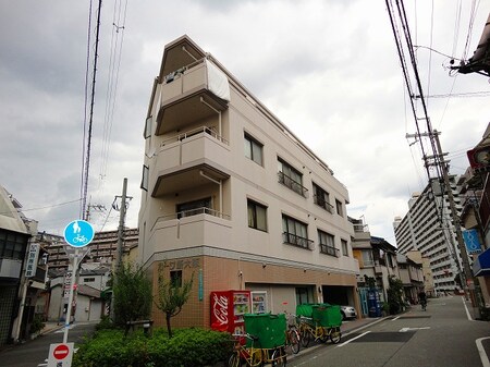 カーサ新大阪外観写真