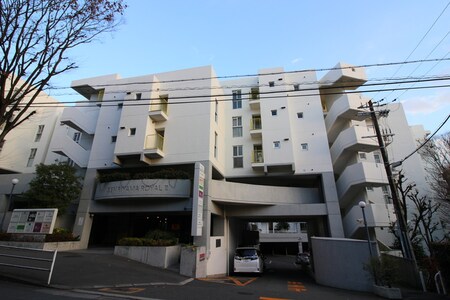 千里山ﾛｲﾔﾙﾏﾝｼｮﾝＤ棟（303）外観写真