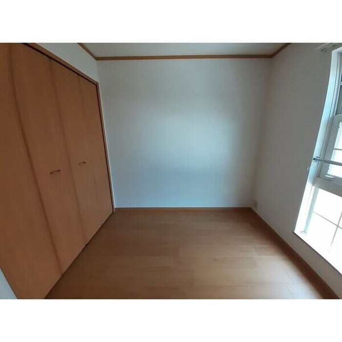 物件内観写真3　(居室)