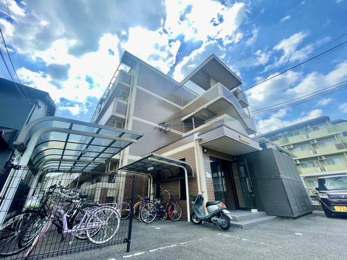 アンプリュネール