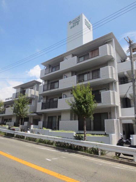 ﾗｲｵﾝｽﾞﾏﾝｼｮﾝ朝霧ヶ丘（２０３）外観写真