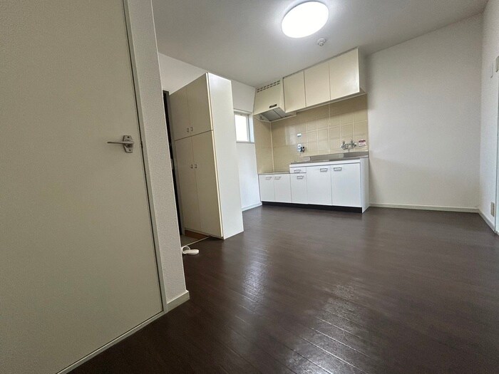 物件内観写真21　(廊下)