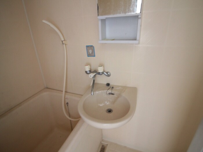 物件内観写真10　(洗面)