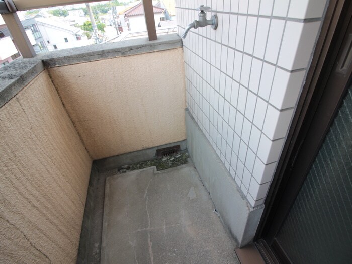 物件内観写真19　(洗濯機置場)