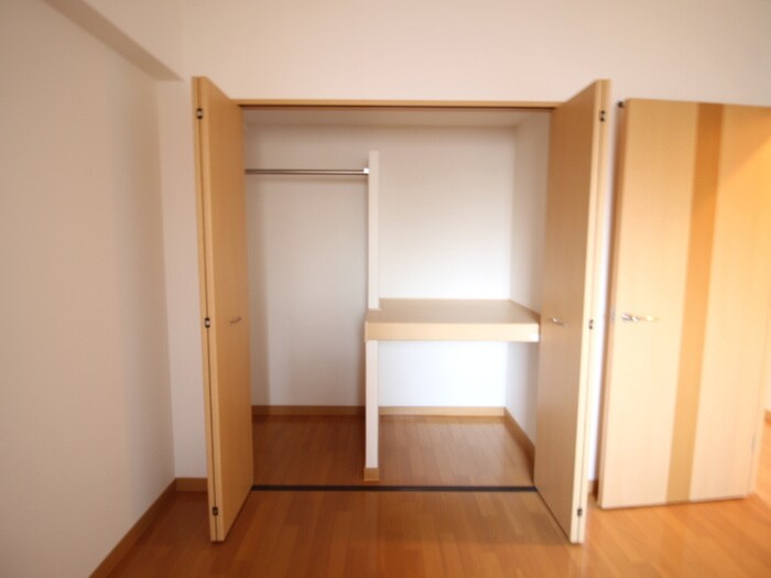 物件内観写真11　(収納)