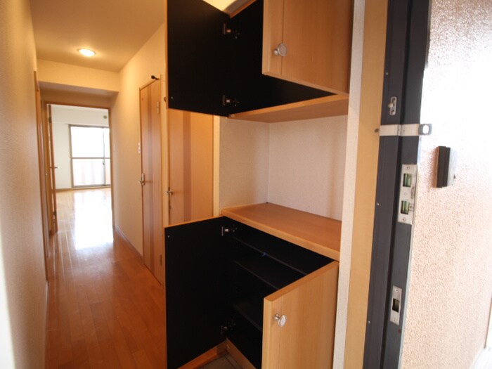 物件内観写真21　(靴箱)