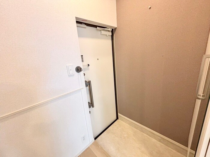 物件内観写真14　(玄関)