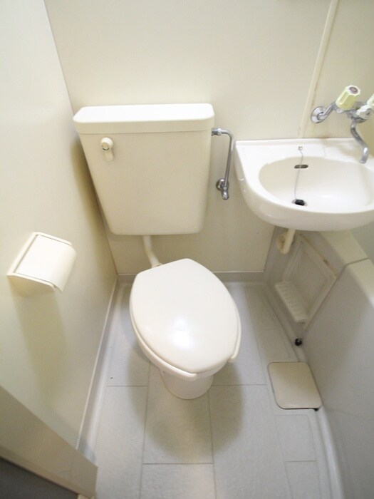物件内観写真9　(トイレ)