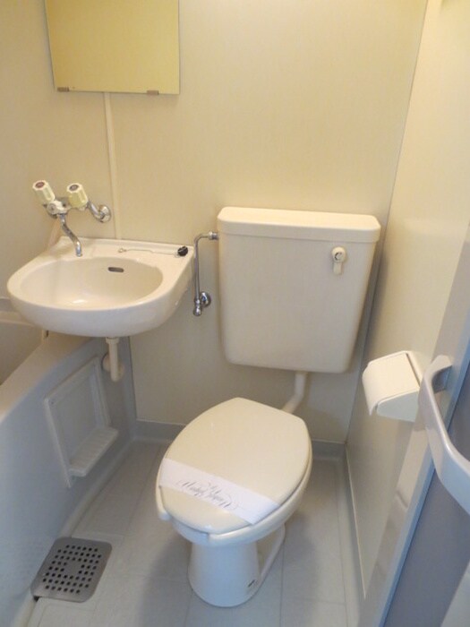 物件内観写真10　(トイレ)