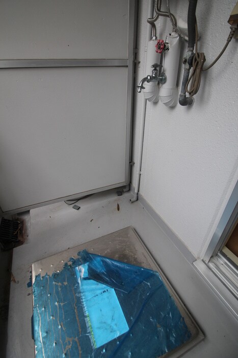 物件内観写真12　(洗濯機置場)