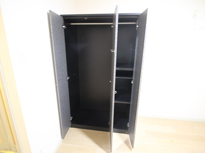 物件内観写真13　(収納)