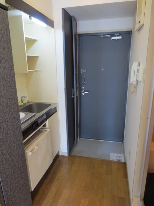 物件内観写真13　(廊下)