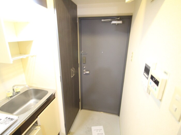 物件内観写真17　(玄関)