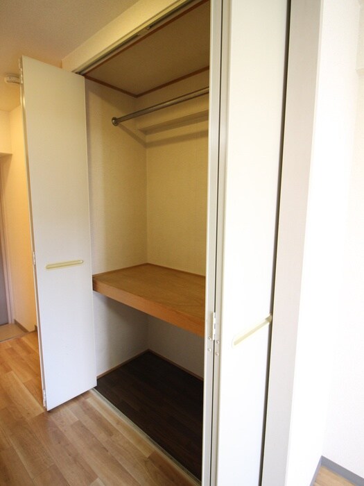物件内観写真18　(収納)