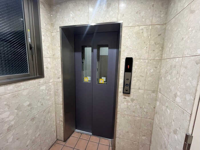 物件外観写真6　(建物設備)