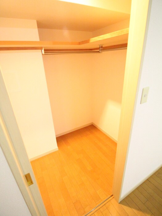 物件内観写真14　(収納)
