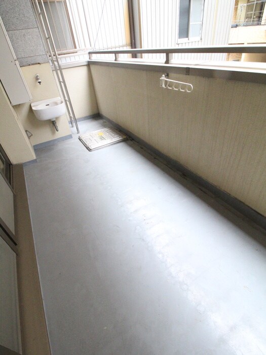 物件内観写真16　(ベランダ・バルコニー)