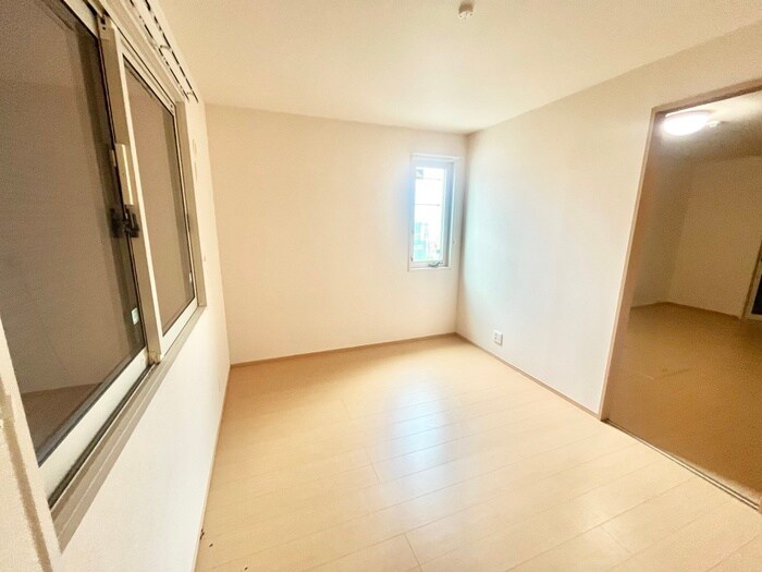 物件内観写真9　(居室)