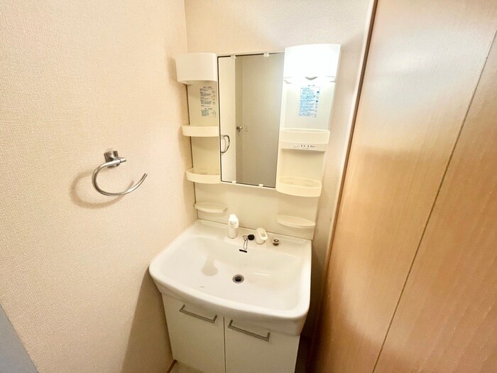 物件内観写真15　(洗面)