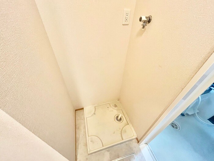 物件内観写真20　(洗濯機置場)