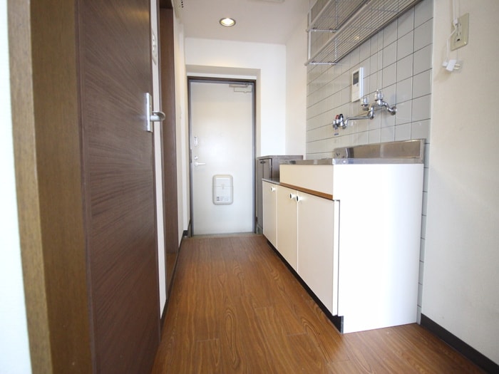 物件内観写真20　(廊下)