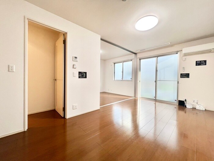 物件内観写真8　(居室)