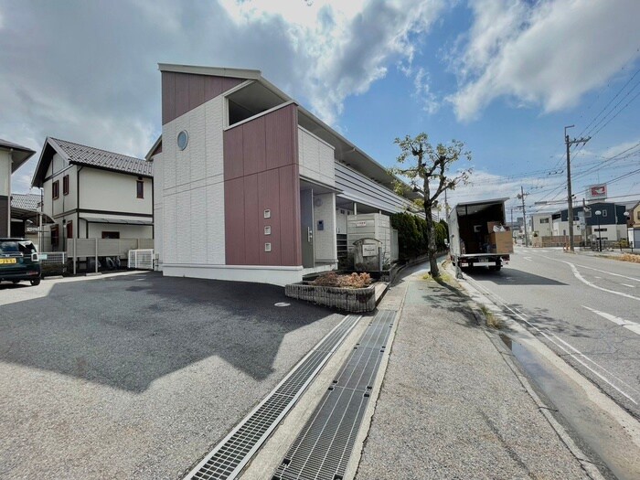 物件外観写真4　(外観写真)