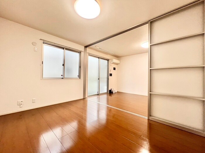 物件内観写真10　(居室)