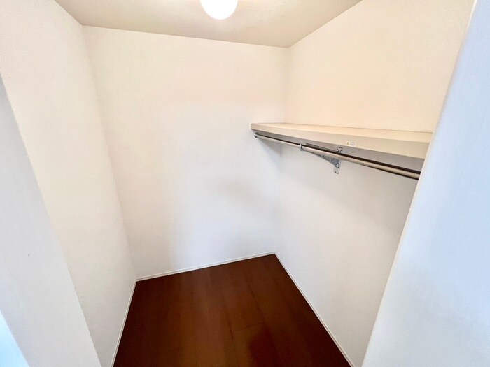 物件内観写真12　(収納)