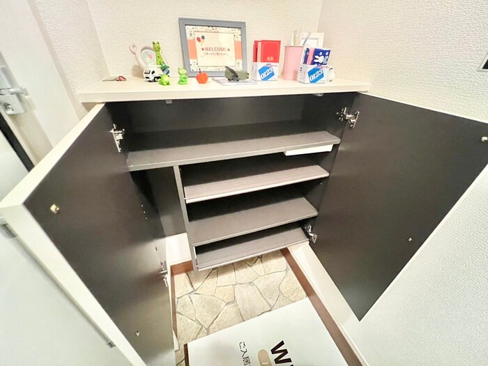 物件内観写真18　(靴箱)