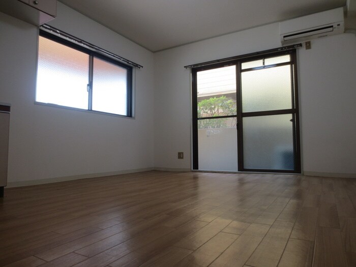 物件内観写真11　(居室)