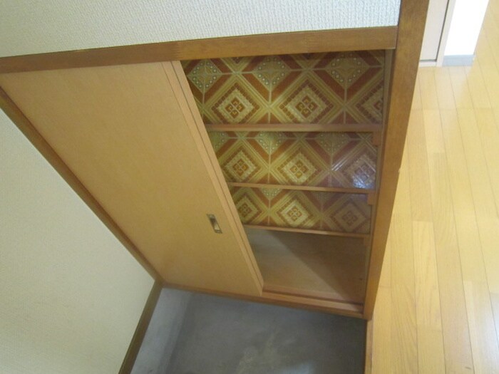 物件内観写真18　(靴箱)