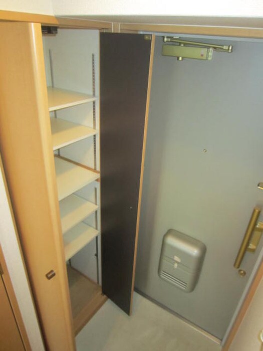 物件内観写真17　(靴箱)