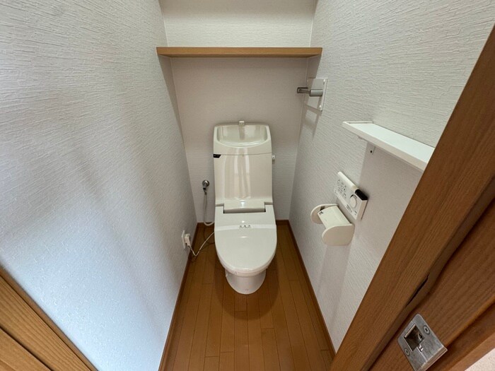 物件内観写真11　(トイレ)