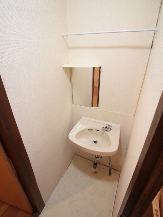 物件内観写真12　(洗面)