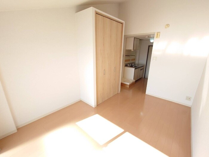 物件内観写真8　(居室)