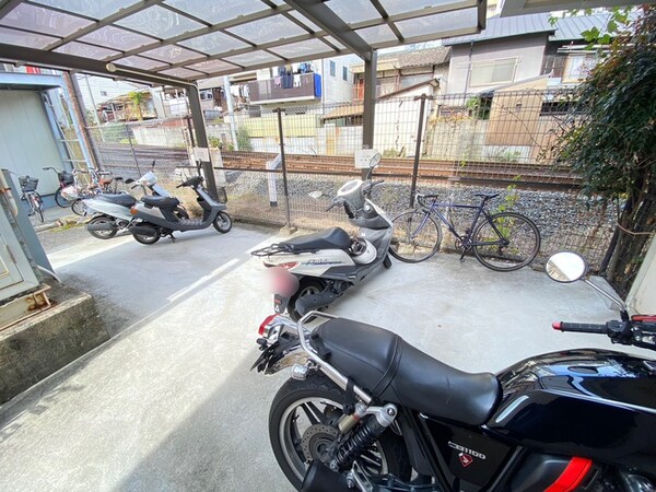 バイク置き場
