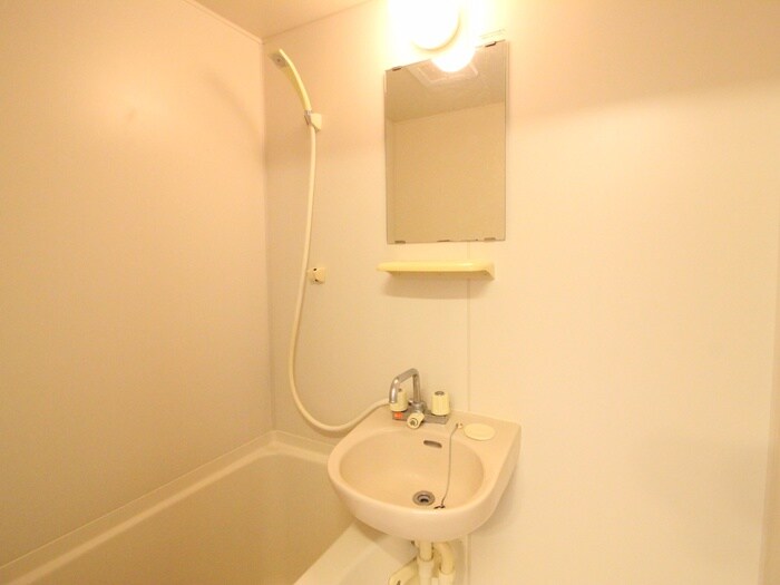 物件内観写真7　(洗面)