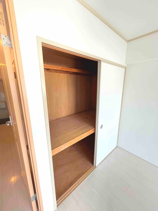 物件内観写真13　(収納)