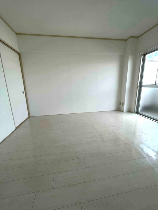 物件内観写真19　(居室)