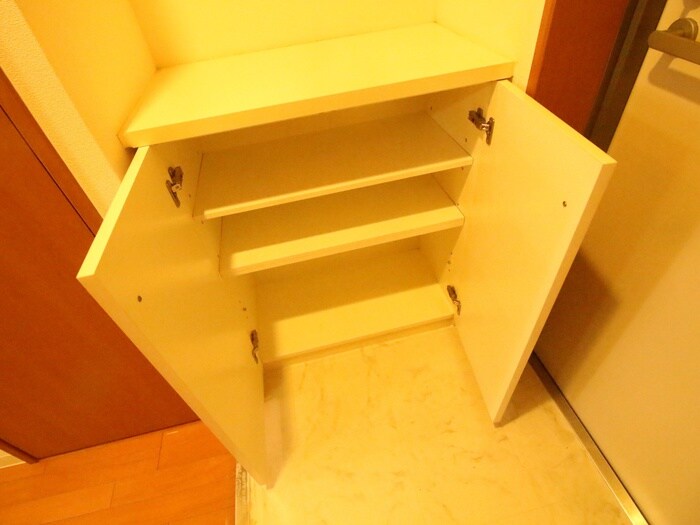 物件内観写真16　(靴箱)