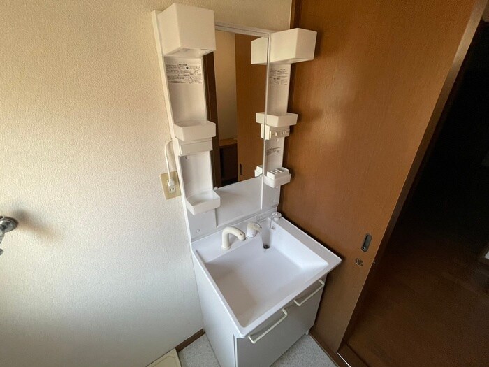 物件内観写真11　(洗面)