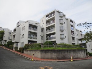 千里月見ヶ丘ハイツB棟（M-201)外観写真