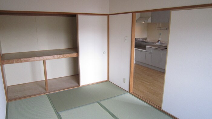 物件内観写真9　(居室)