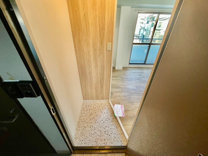 物件内観写真17　(廊下)
