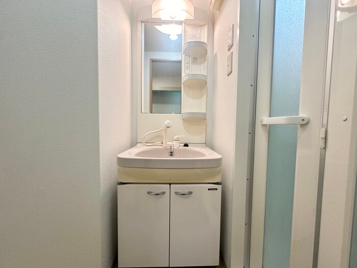 物件内観写真11　(洗面)