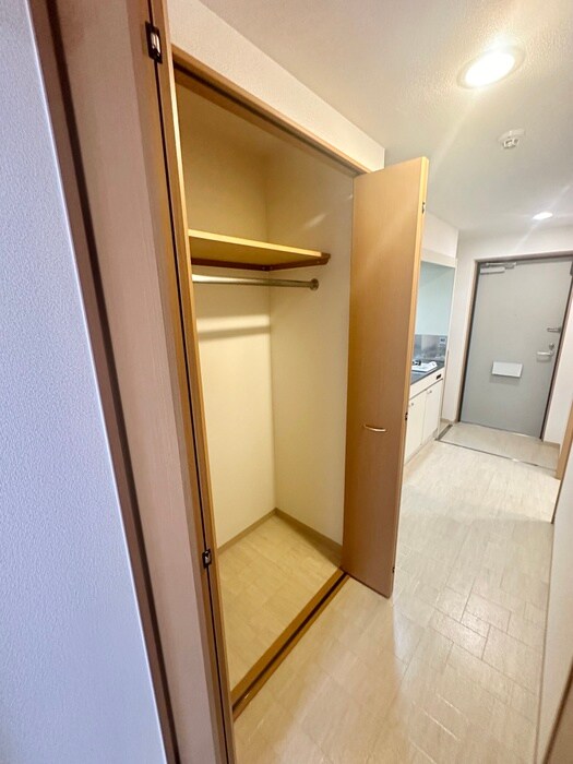 物件内観写真12　(収納)